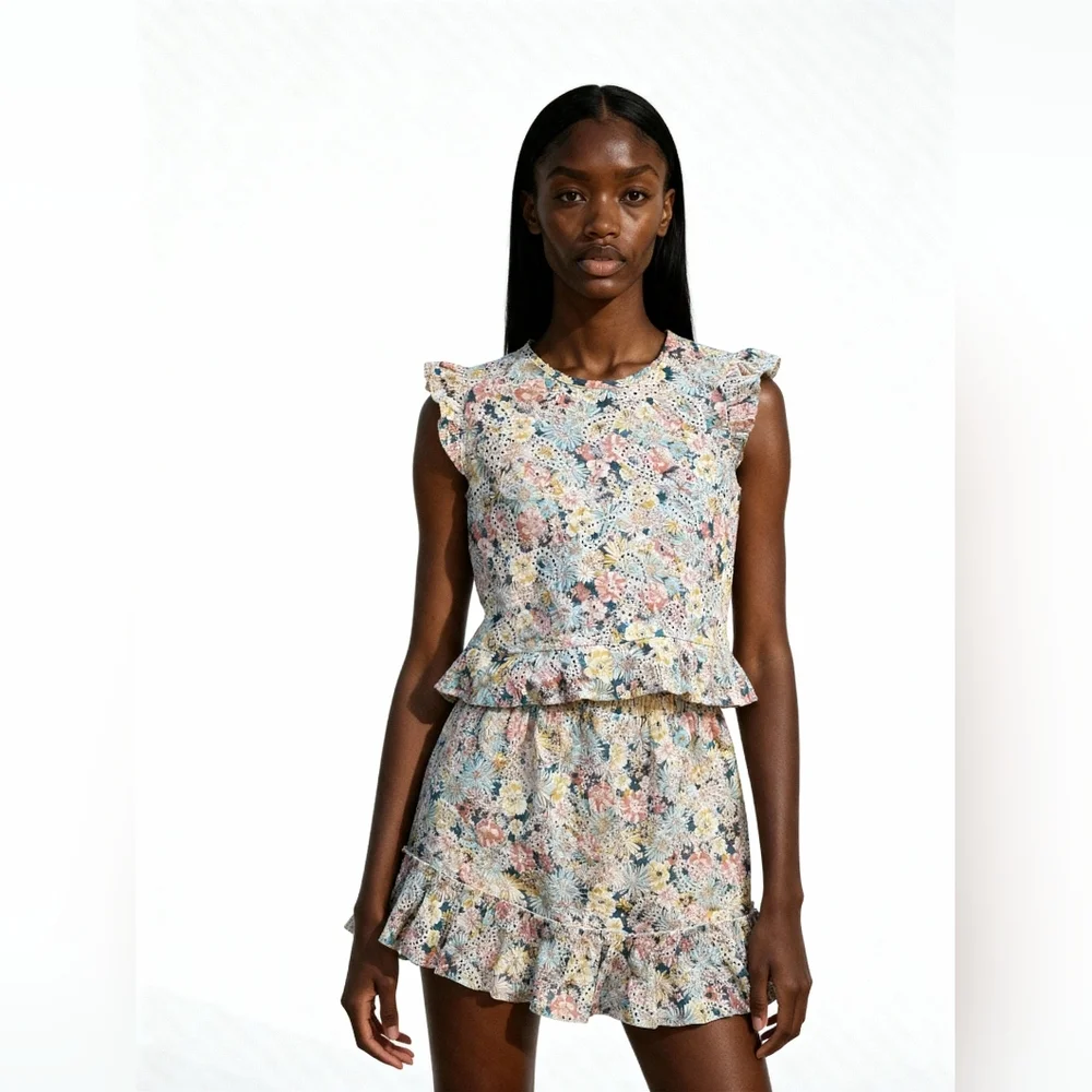 🌸 Solitaire by Raviya Floral‎ Eyelet Two-Piece Skirt Set ~ Size M/L